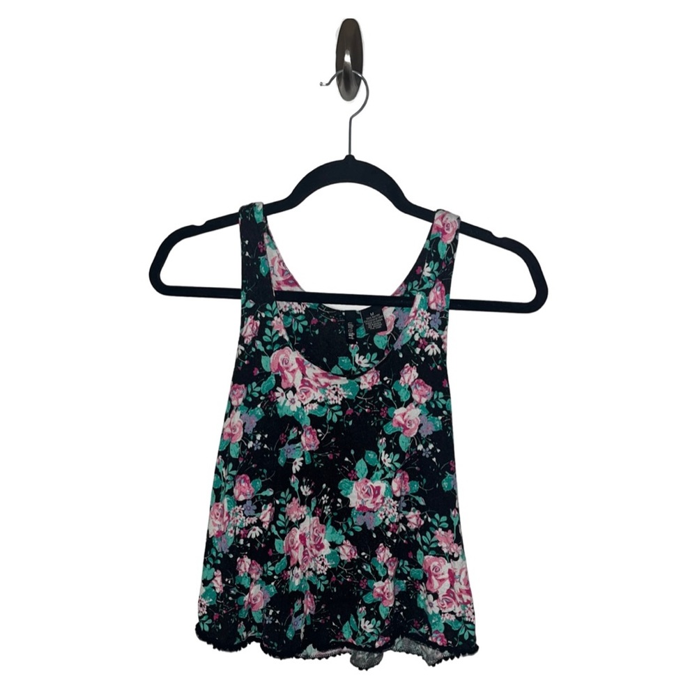 Ultra flirt floral summer tank top. Size medium.